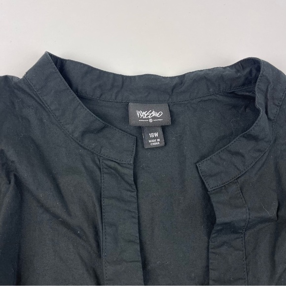 Mossimo Button Up Shirt Womens 18W Black Vneck Mock Neck - Picture 2 of 9